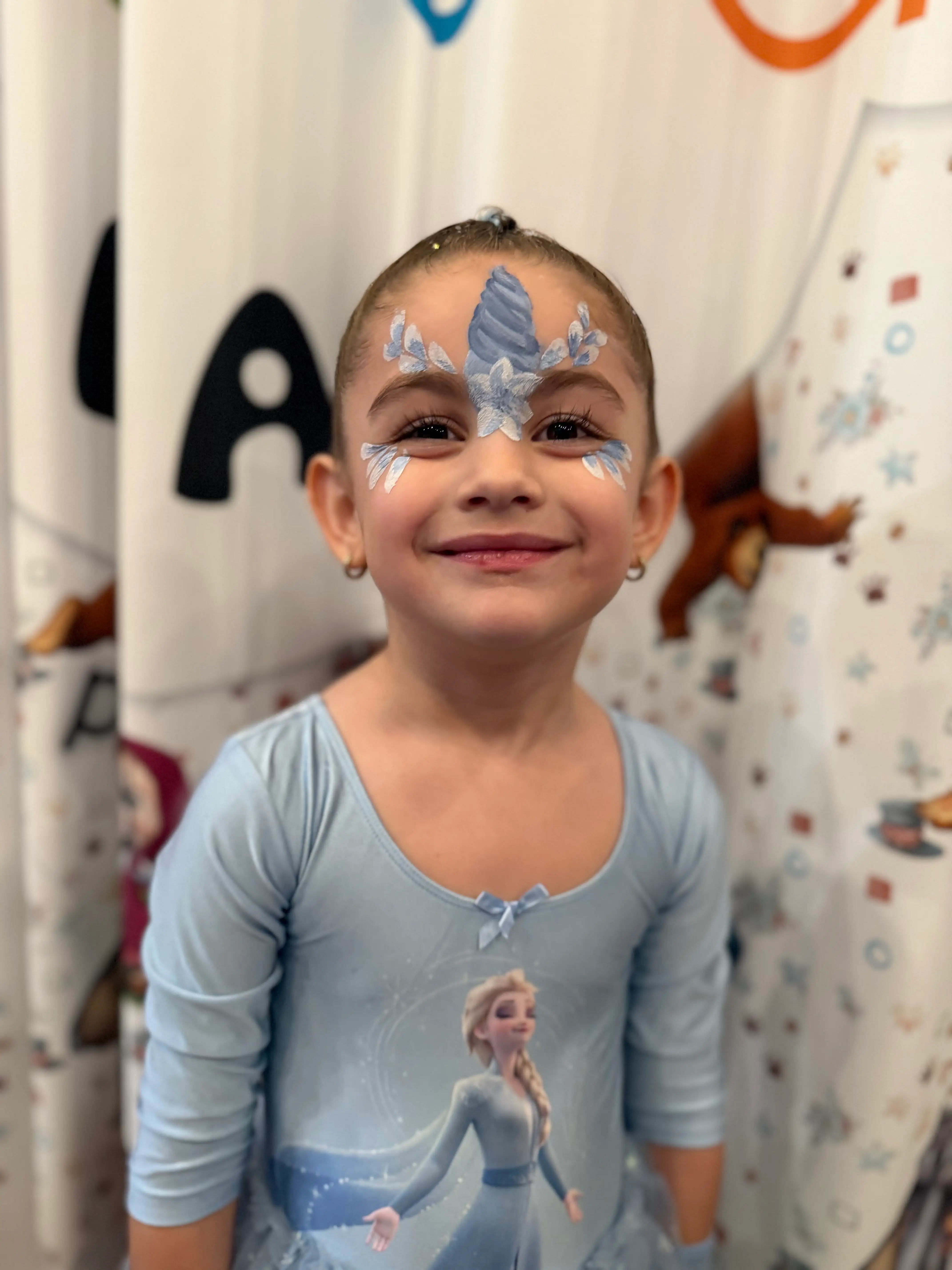 Фейс пейнтинг Елза - ледена корона - Bubbu Bear Коматево Пловдив